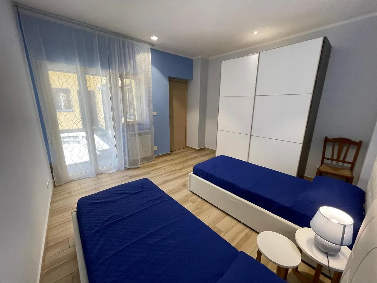 “I Niputeddi” Villa Nicolosi 0*,