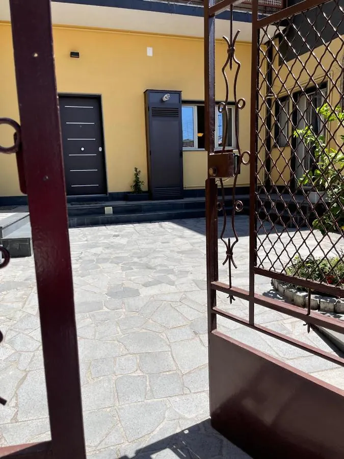 Casa vacanze “I Niputeddi” Villa Nicolosi Italia