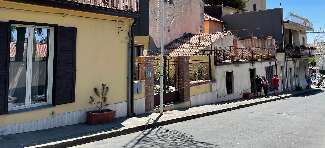 “I Niputeddi” Villa Nicolosi